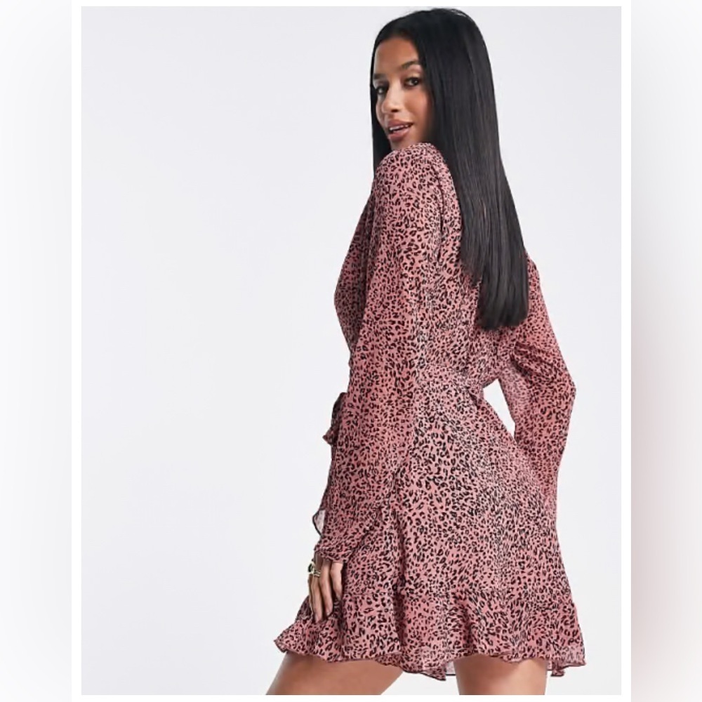 Missguided Pink Animal Print Long Sleeve Dress